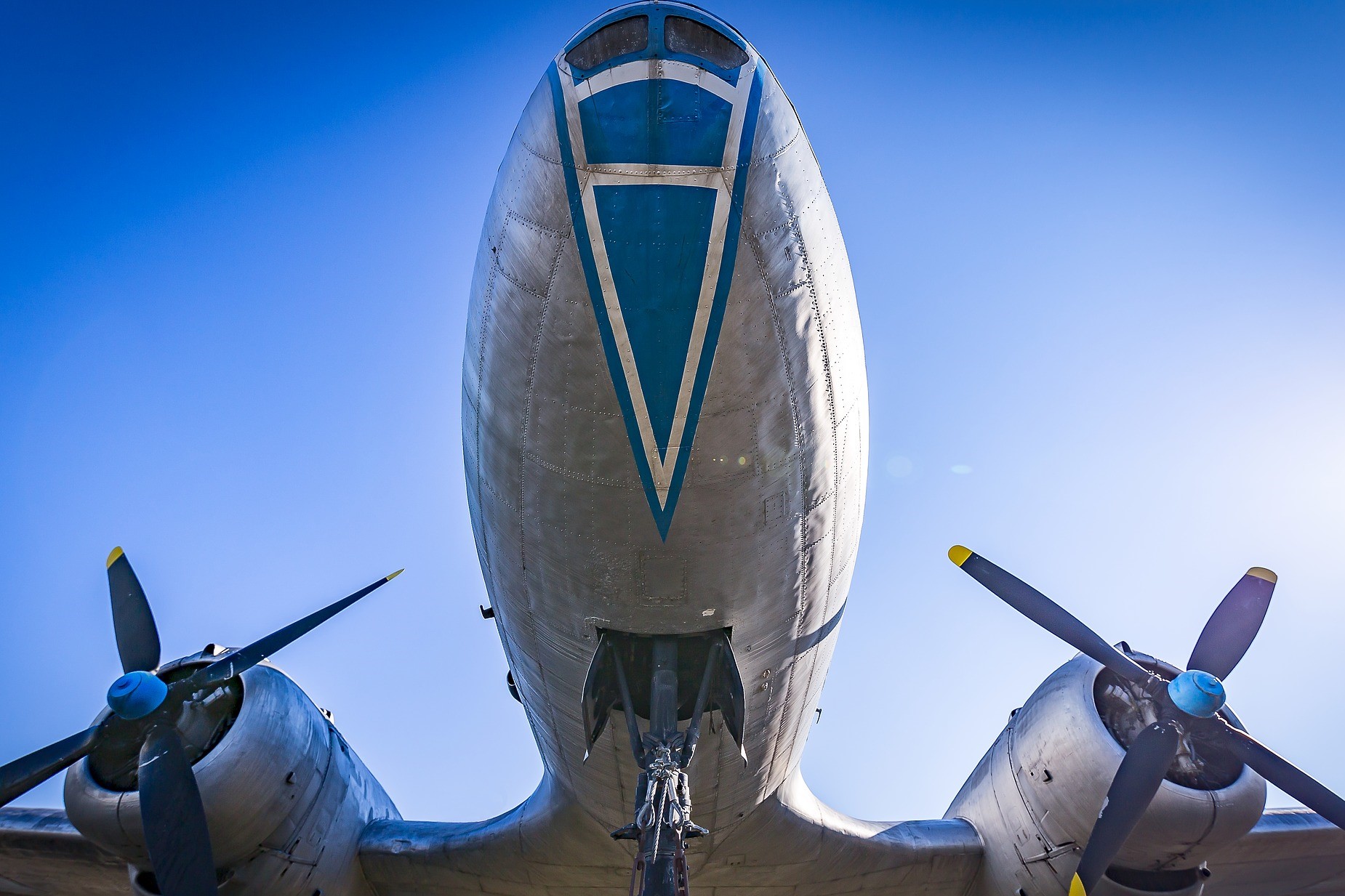 تدريب مهني اختصاص ميكانيكي طائرات Fluggerätemechaniker